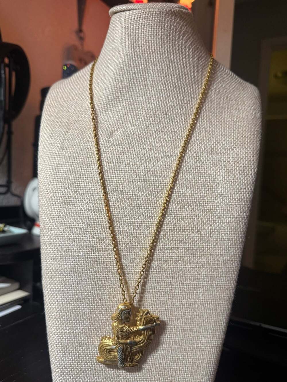 MMA 1977 Vintage Gold Tone Dragon Pendant Necklace